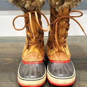 Women's Sorel Boots size 9